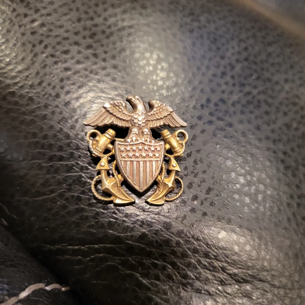 US Navy Eagle with Shield WWII Sterling Silver and Brass Cap Badge